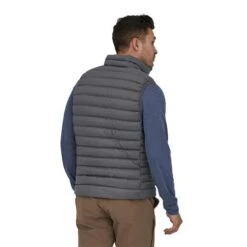 Patagonia Men's Down Sweater Vest With NetPlus - 84623 -Ski Equipment Discounts PAT 84623 forge grey model2