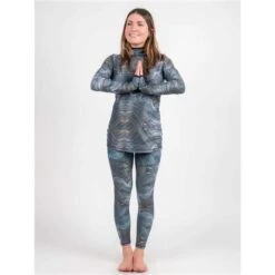 BlackStrap Cloudchaser Hooded Baselayer Top - Women's 23 BlackStrap Cloudchaser Hooded Baselayer Top - Women's -Ski Equipment Discounts blk s bl a w t clo geode3