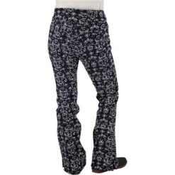 Obermeyer Printed Bond Pant - Women's -Ski Equipment Discounts fw22 1504421103 s03 modbck