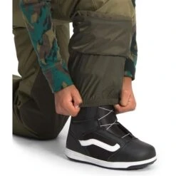 The North Face Freedom Insulated Pant - Boy's - 2022 Model -Ski Equipment Discounts fw22 nf0a5g9z 7d6 modelalt1
