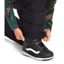 The North Face Freedom Insulated Pant - Boy's - 2022 Model -Ski Equipment Discounts fw22 nf0a5g9z jk3 modelalt1