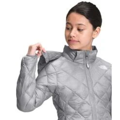 The North Face Thermoball Eco Hoodie - Girl's -Ski Equipment Discounts fw22 nf0a5gc6 a91 modelhood3