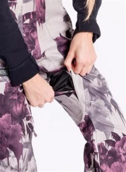 L1 Premium Goods Loretta Overall Bibs - Women's -Ski Equipment Discounts fw23 l1pg n873893 ghost 3