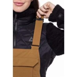 686 Black Magic Insulated Bib - Women's -Ski Equipment Discounts fw23 686 womensblackmagicinsulatedbib breengeojacquard 6