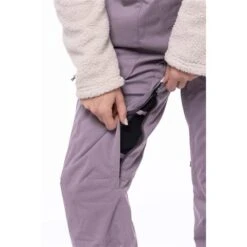 686 Black Magic Insulated Bib - Women's -Ski Equipment Discounts fw23 686 womensblackmagicinsulatedbib dustyorchidgeojacquard 3