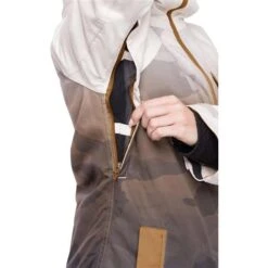 686 Dream Insulated Jacket - Women's -Ski Equipment Discounts fw23 686 womensdreaminsulatedjacket puttycamofade 7