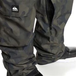 Quiksilver Utility Bib - Men's -Ski Equipment Discounts fw23 quiksilver mensutilitybib trueblackfadeoutcamo 5