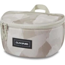 Dakine Goggle Stash -Ski Equipment Discounts gogglestash sandquartz 194626466415 10003828 sandquartz 32m main
